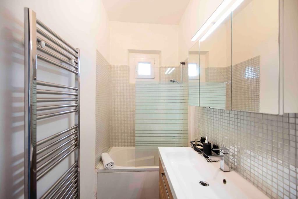 Jolie Maison Sur Orleans, Parking & Climatisation Buitenkant foto